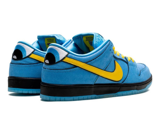 Nike x Powerpuff Girls SB Dunk "Bubbles" sneakers