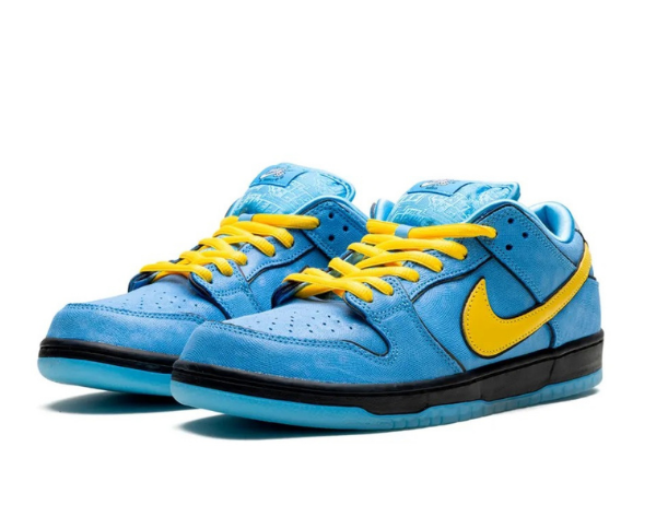 Nike x Powerpuff Girls SB Dunk "Bubbles" sneakers
