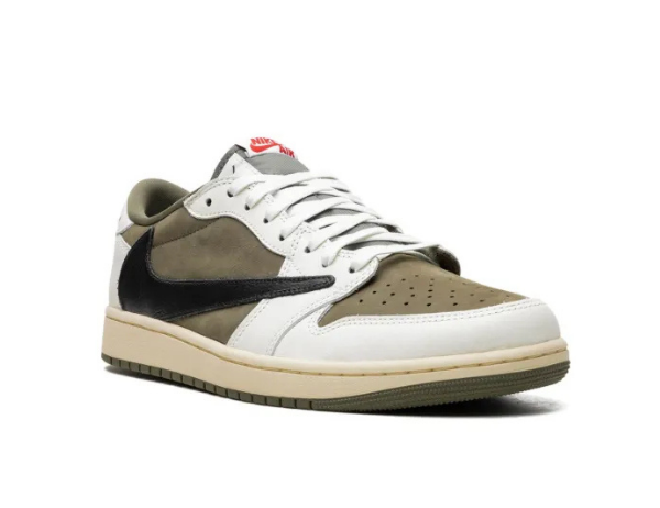 Jordan x Travis Scott Air Jordan 1 Low OG "Medium Olive" sneakers