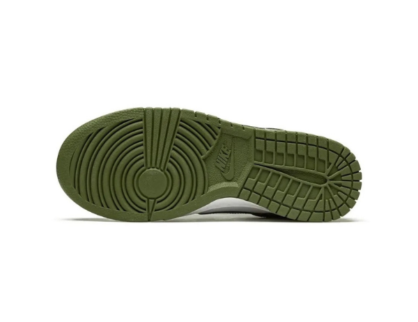 Nike Dunk Low "Medium Olive" sneakers