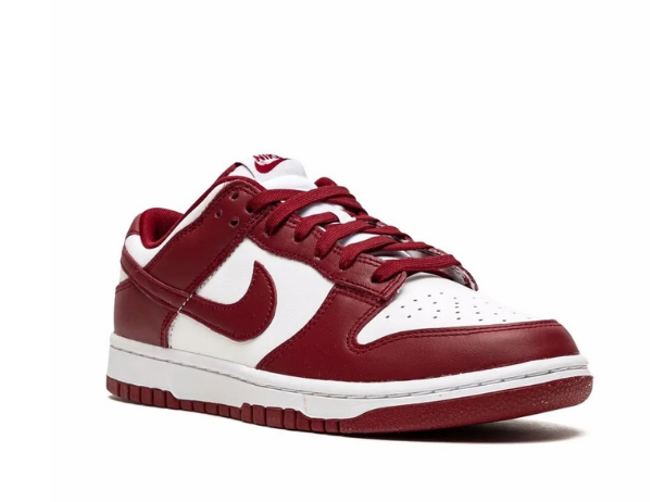 Nike Dunk Low ‘Bordeaux’