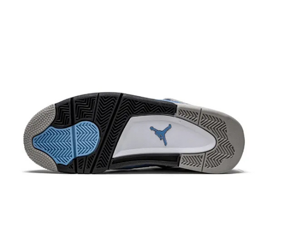 Air Jordan 4 Retro sneakers